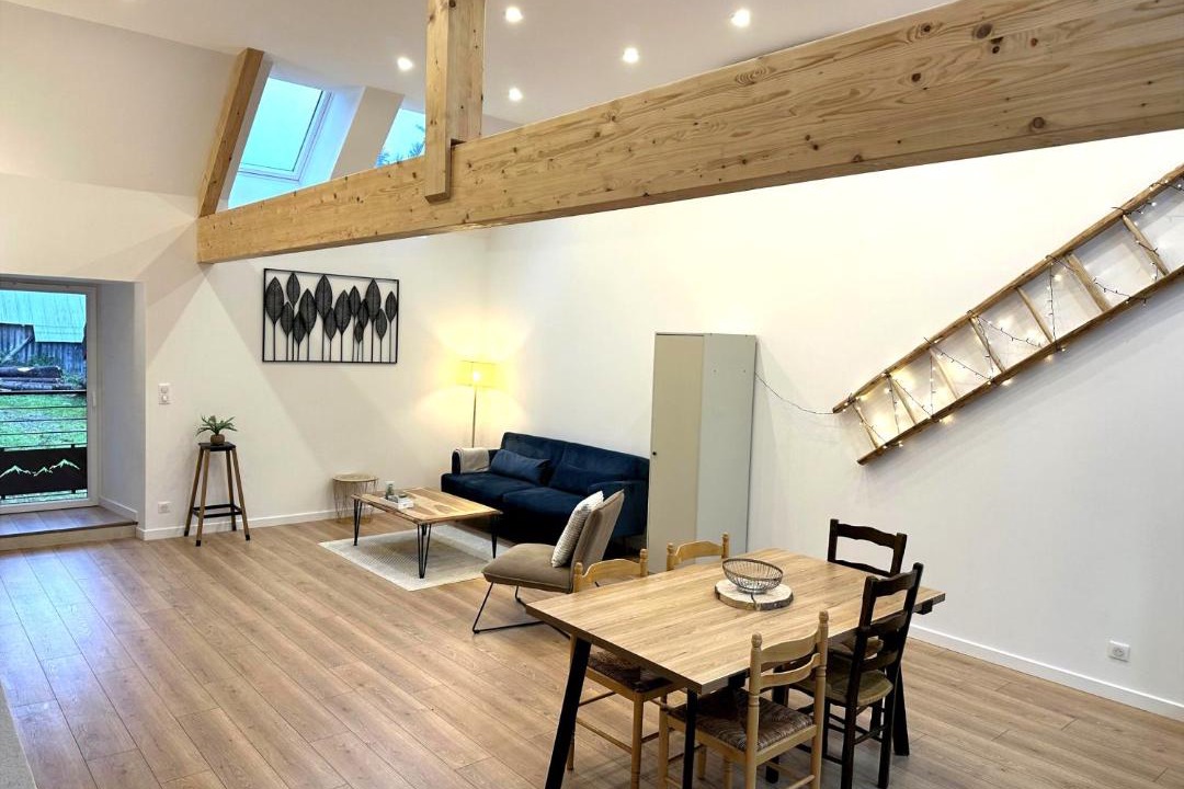 Photo of Others in Theys