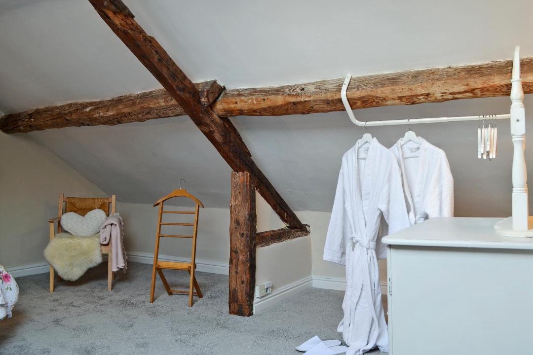 Photo of Others in Combe