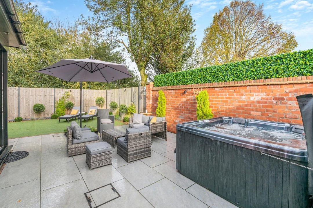 Photo of Others in Cottingham