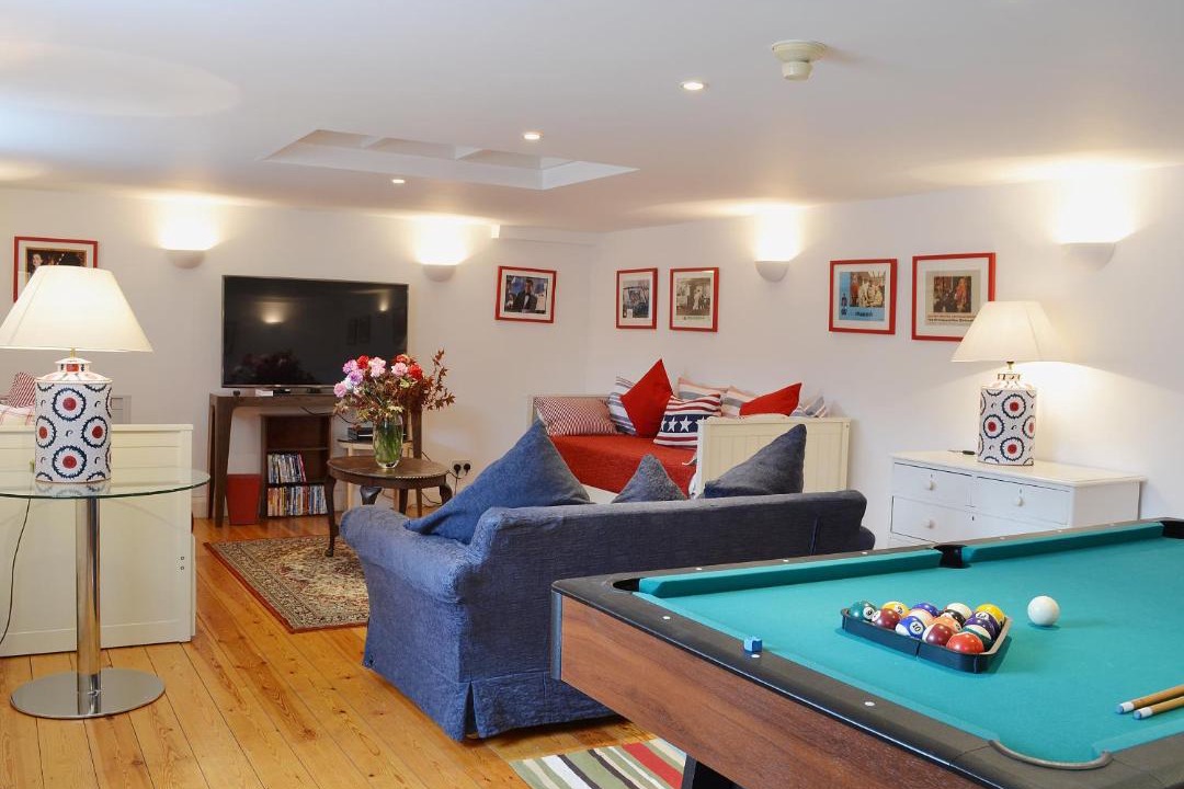 Photo of Livingroom in Leigh