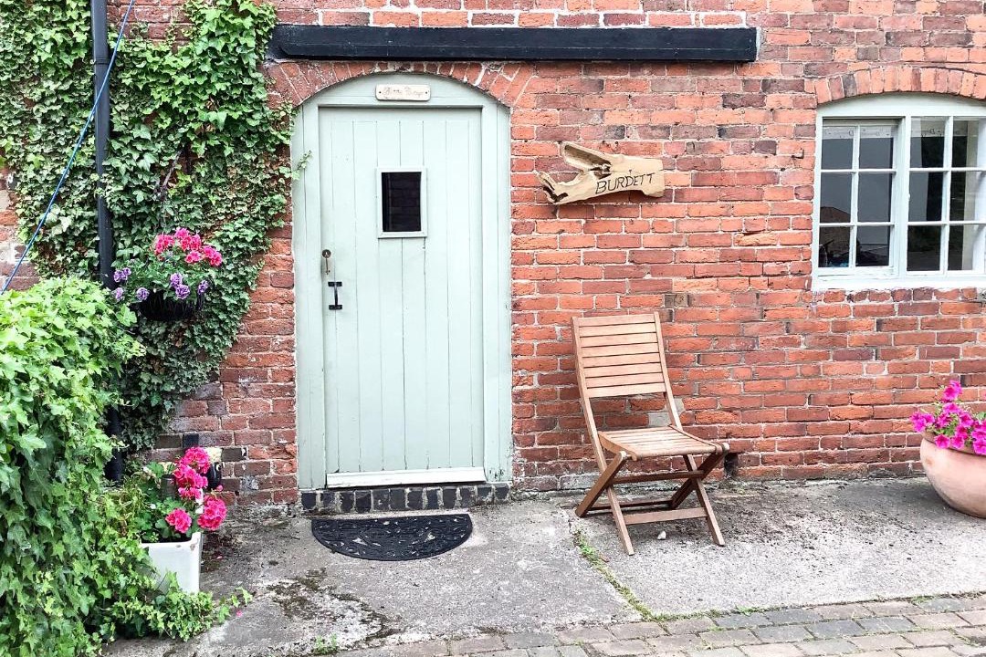 Photo of Others in Hundall