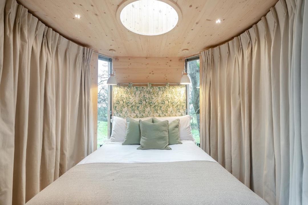 Photo of Others in Bankend