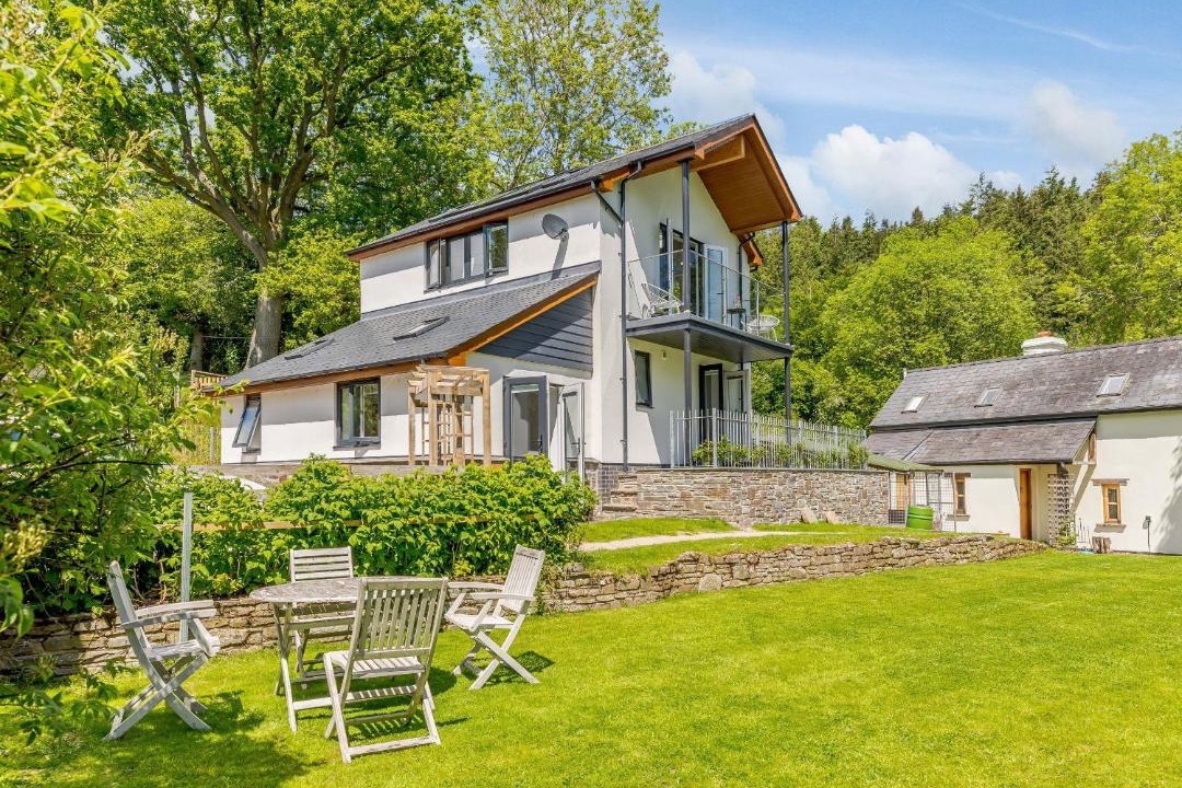 Photo of Others in Westbrook Court