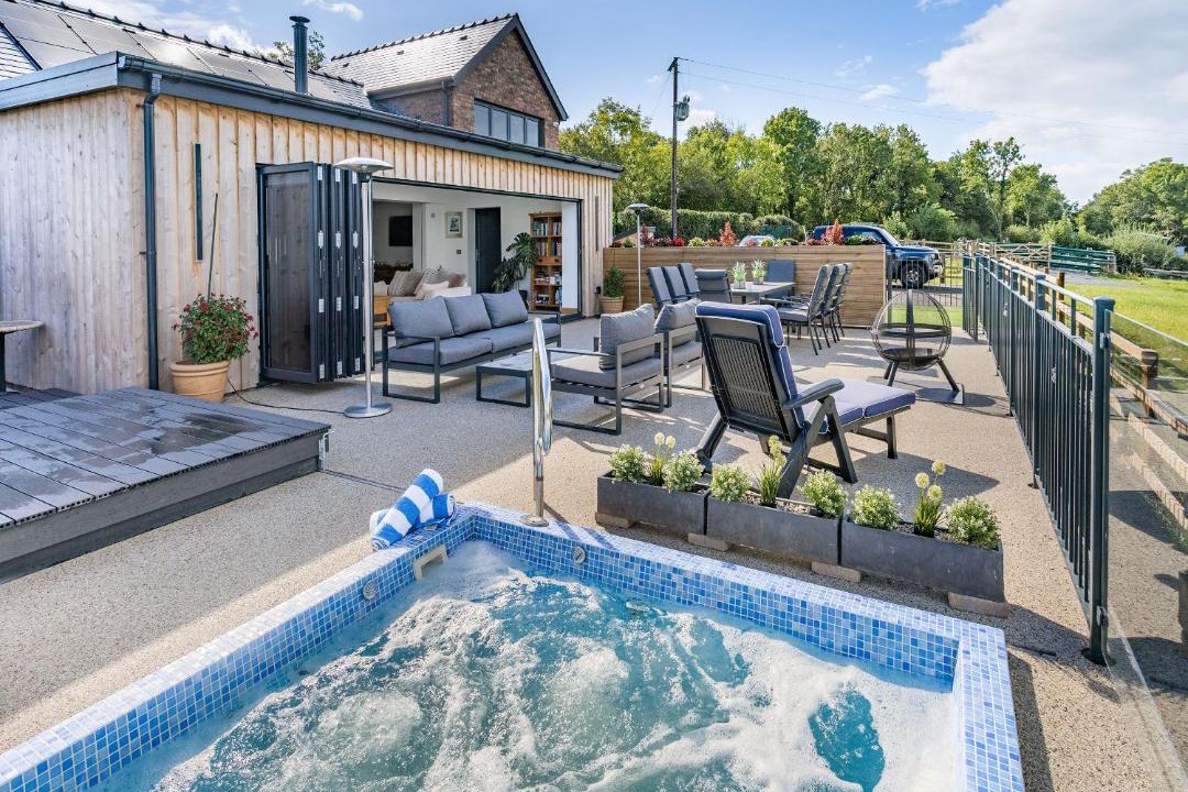 Photo of Others in Pont Yates