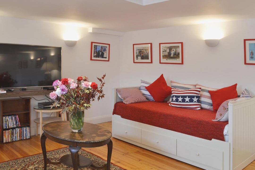 Photo of Others in Leigh