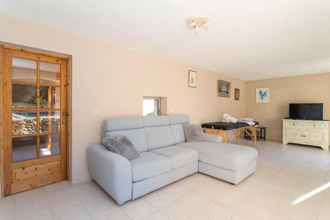 Photo of Others in Camelas