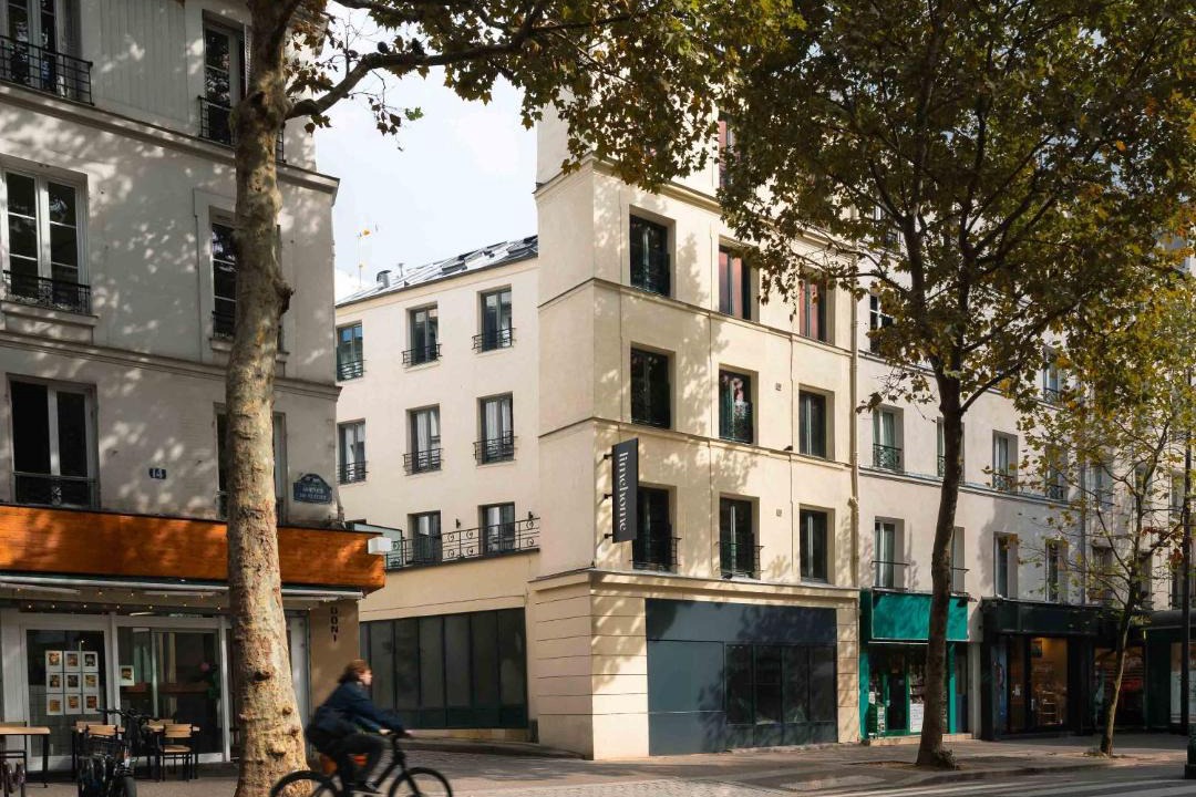Photo of Others in Quartier des Grandes-Carrieres