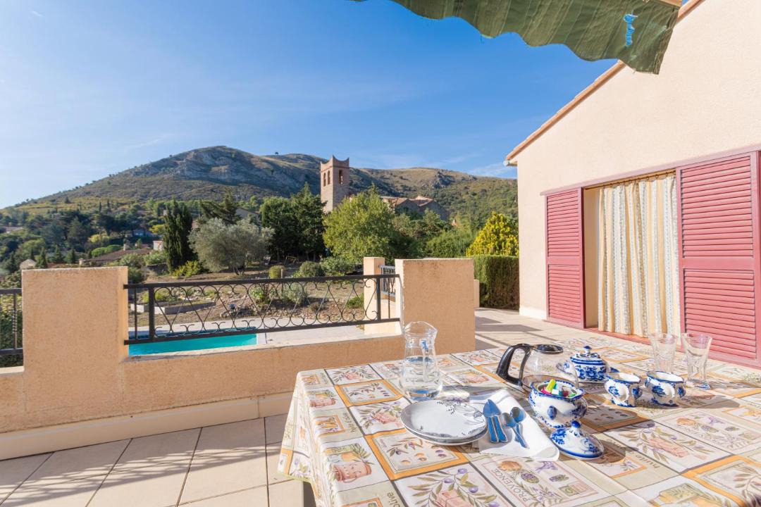 Photo of Others in Camelas