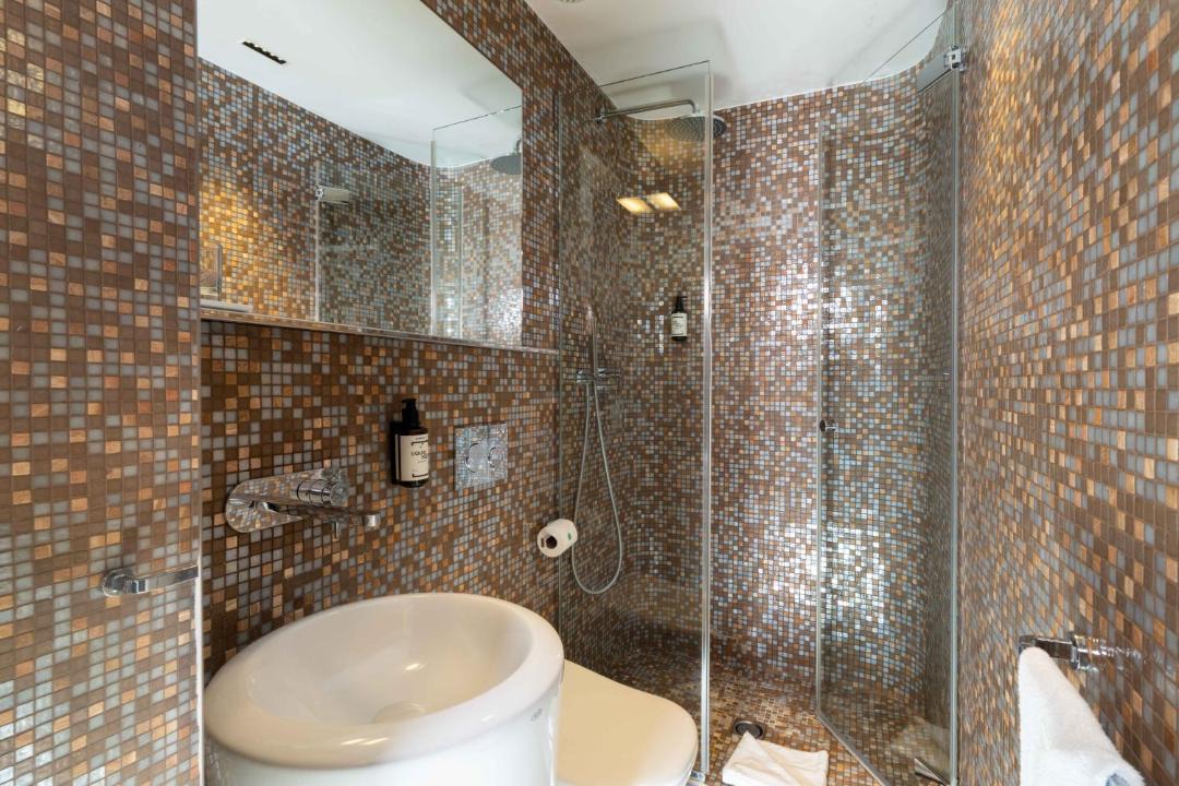 Photo of Bathroom in 14th Arrondissement