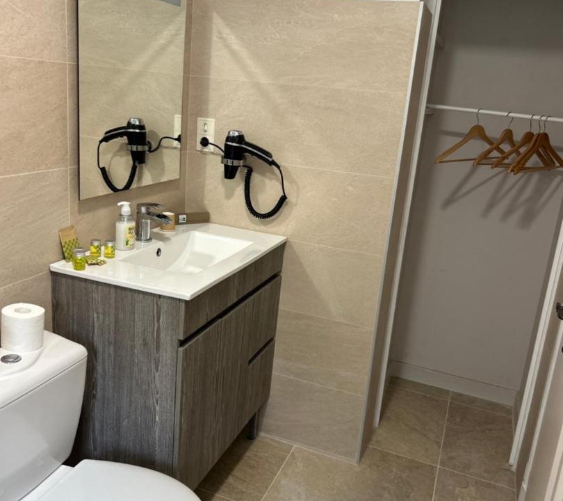 Photo of Others in Jas