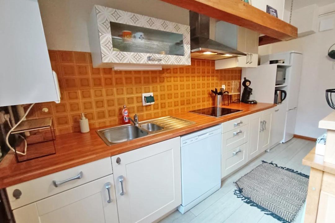 Photo of Kitchen in Saint-Mamet