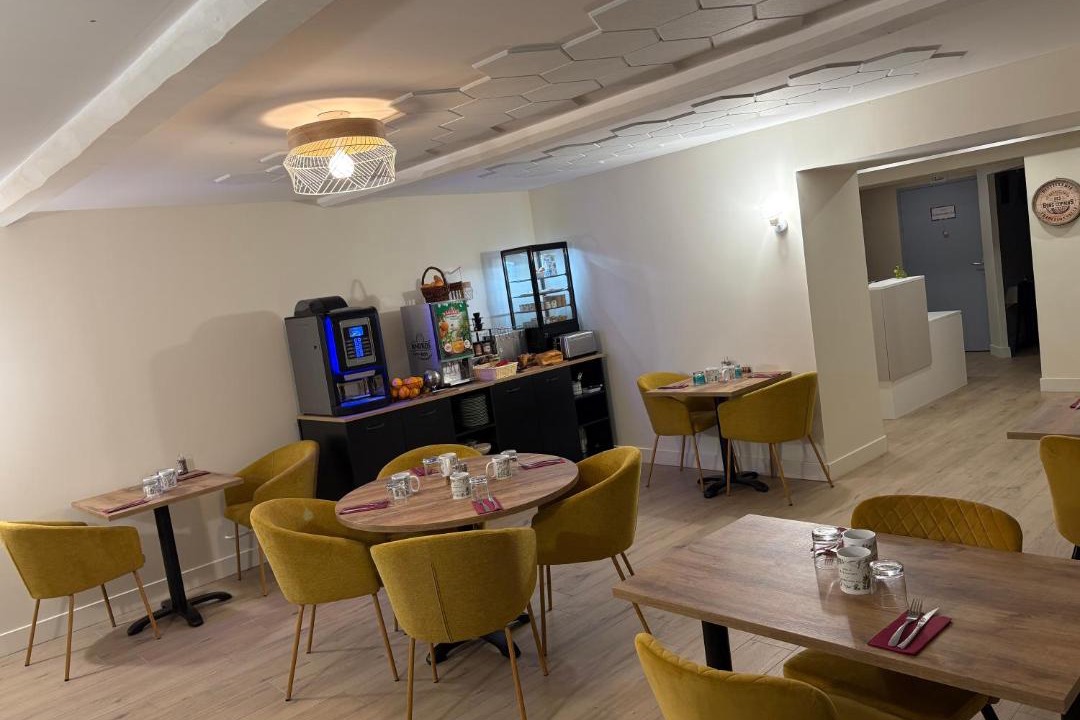 Photo of Others in Jas