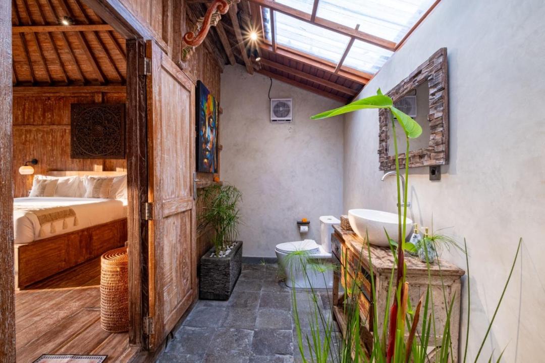 Photo of Bathroom in Keliki