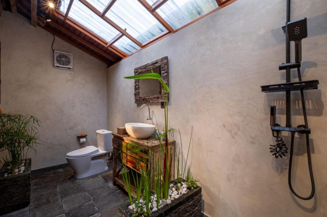 Photo of Bathroom in Keliki