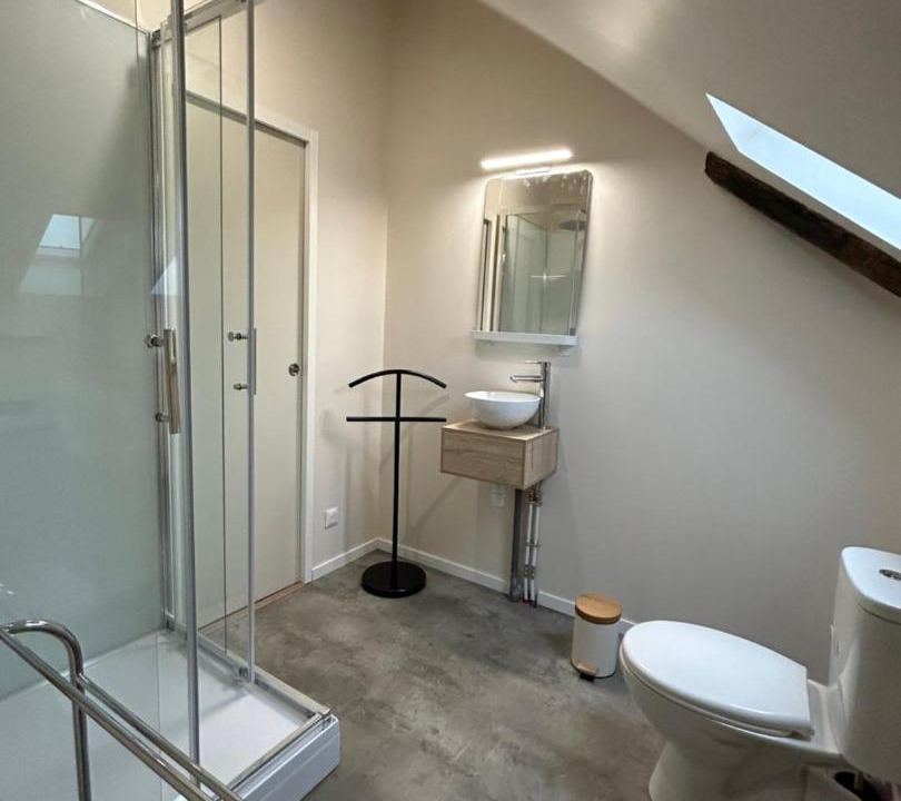 Photo of Bathroom in Caudry