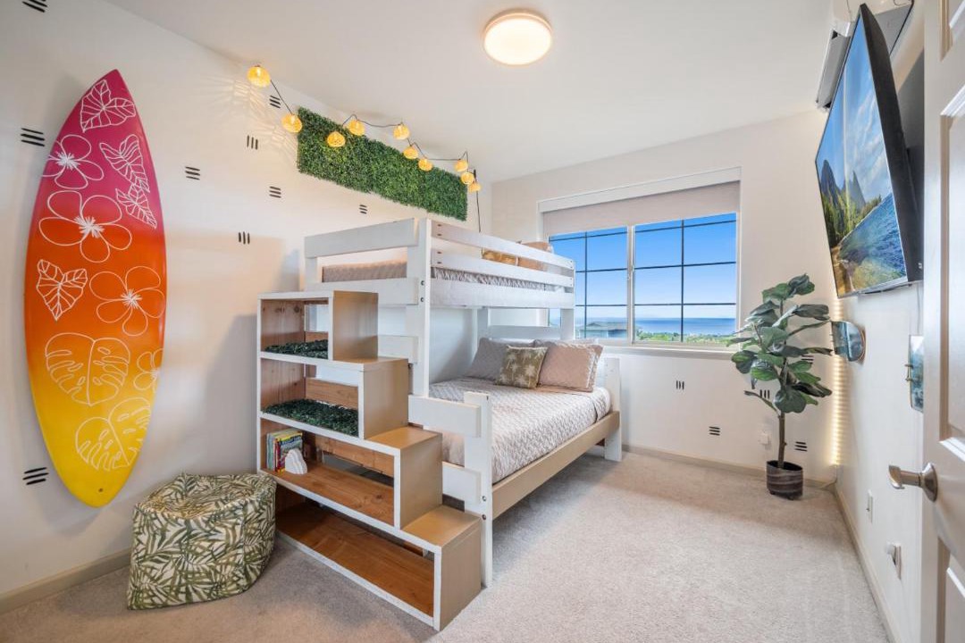 Photo of Bedroom in Makaha Valley