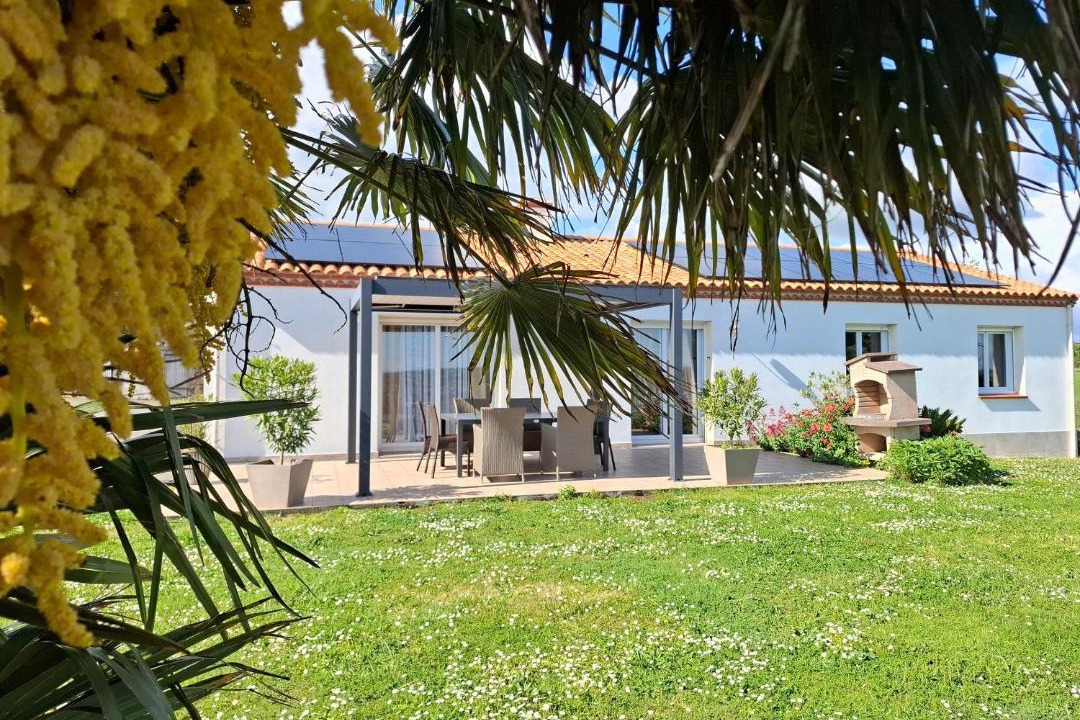 Photo of Others in Brem Sur Mer