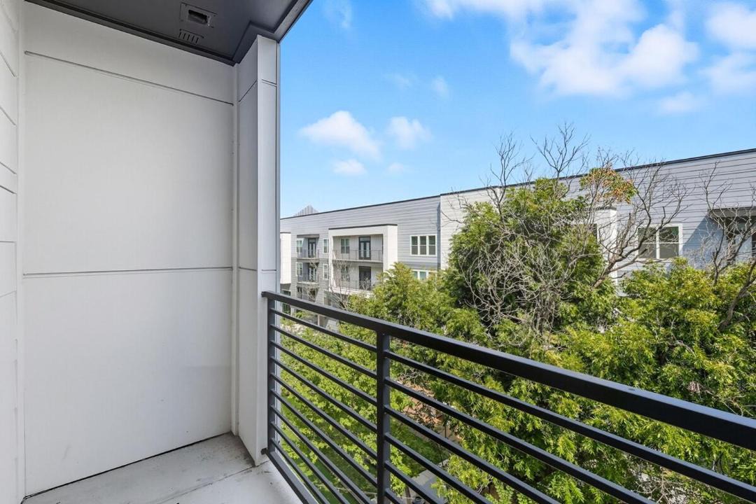 Photo of Patio Balcony in Fort Worth