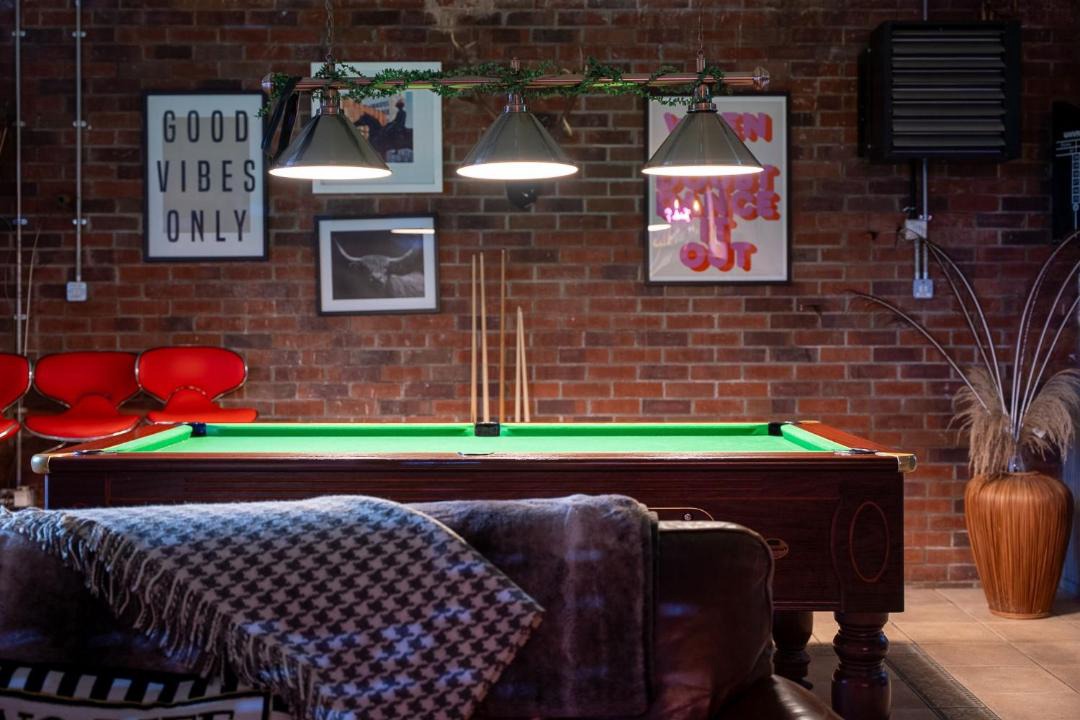 Photo of Others in Glasgow