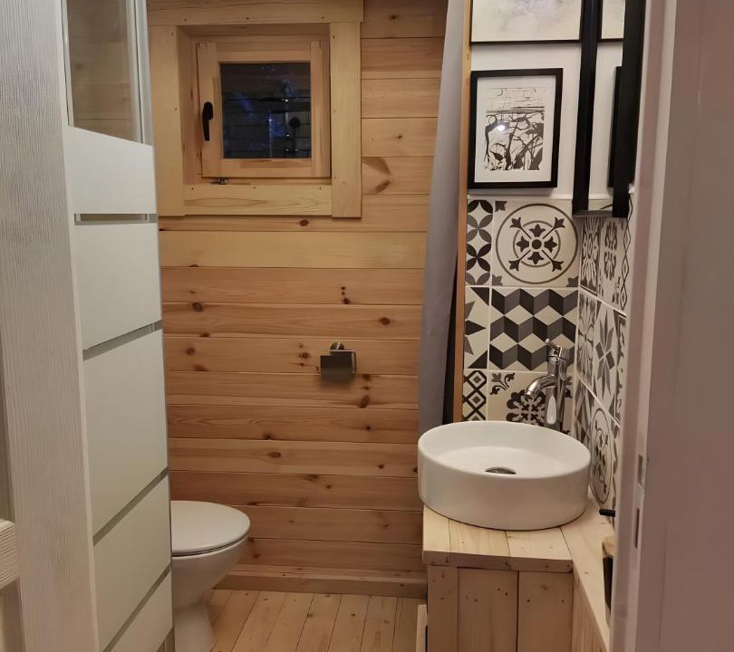 Photo of Others in Varen