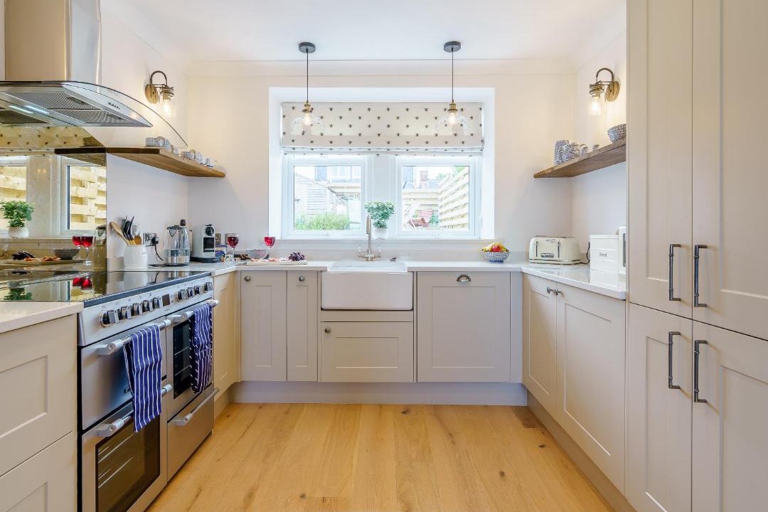 Photo of Others in Bankend