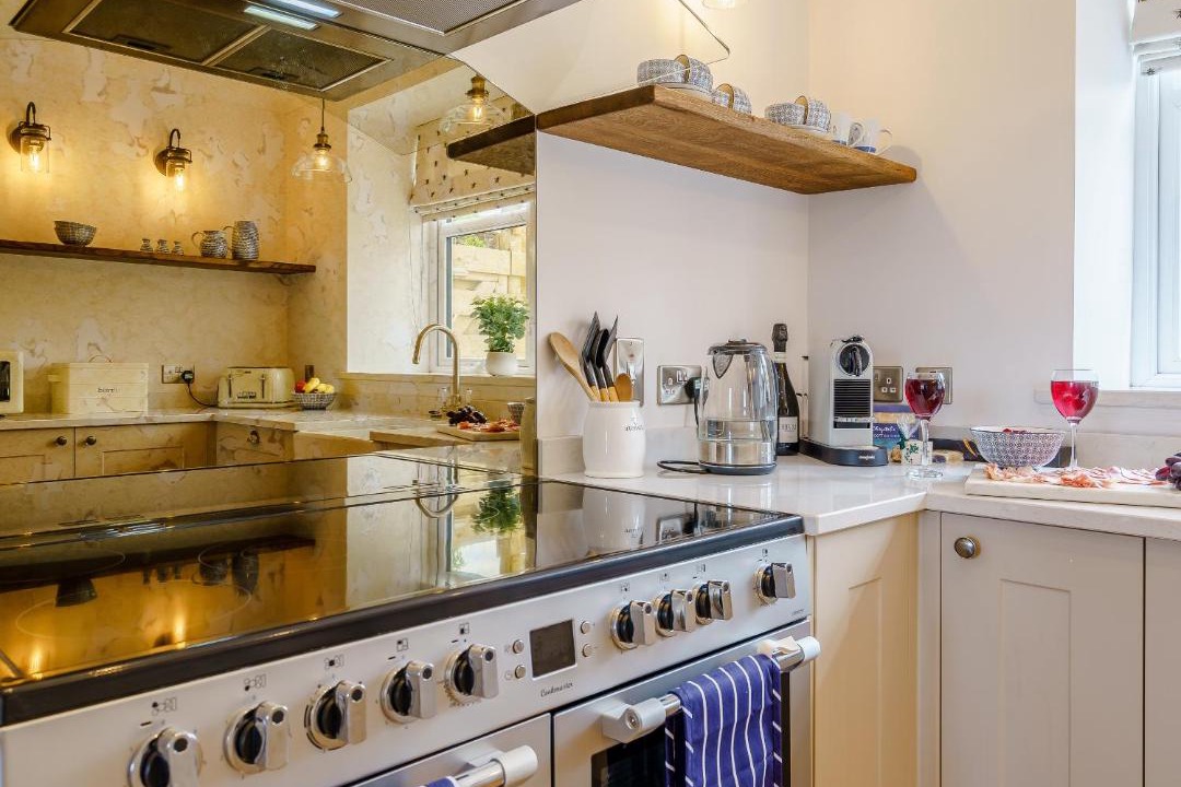 Photo of Others in Bankend