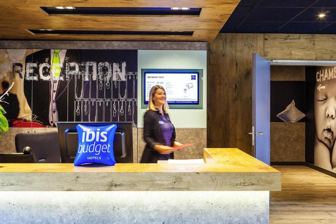 Photo of Others in Sens