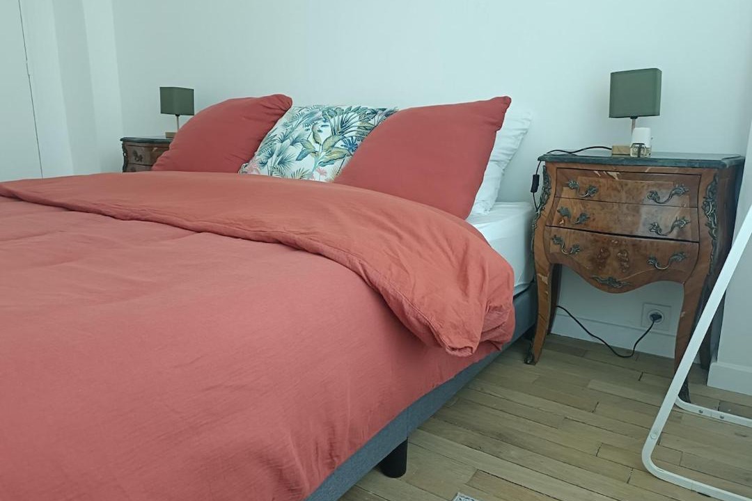 Photo of Bedroom in Deuil-la-Barre