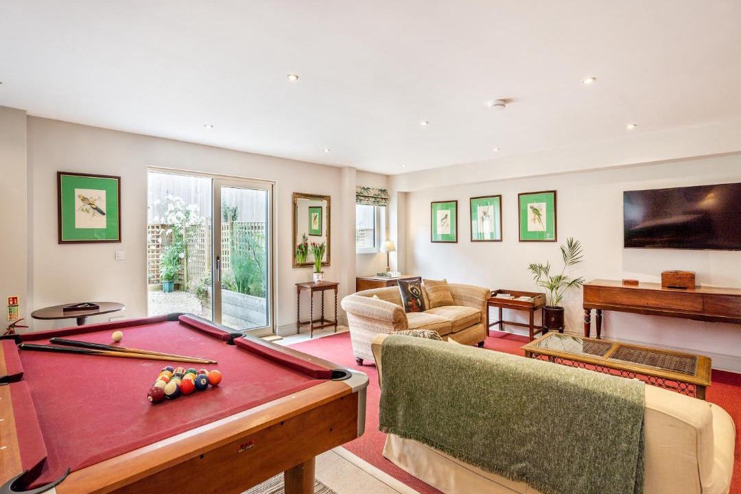 Photo of Others in Martin