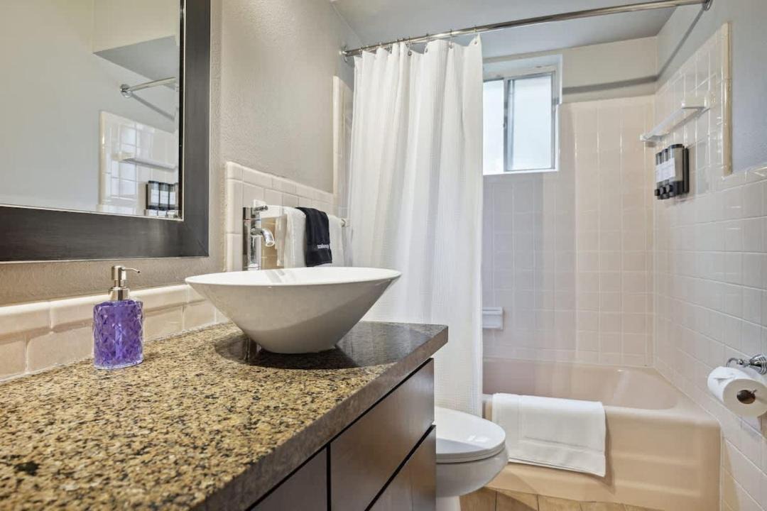 Photo of Bathroom in Uptown