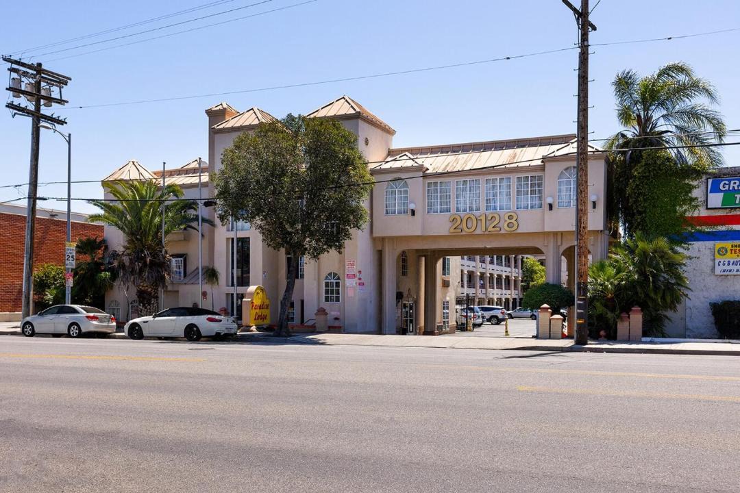 Photo of Buildings in Winnetka