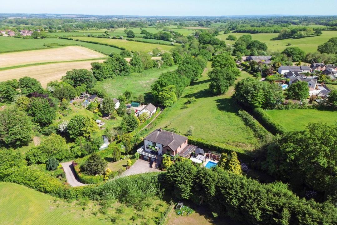 Photo of Others in Sugnall