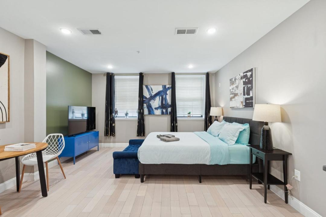 Photo of Bedroom in Logan Square