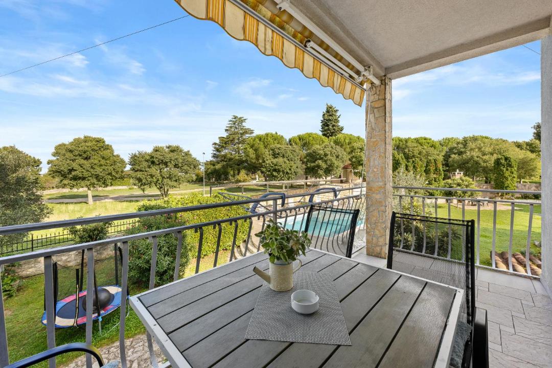 Photo of Patio Balcony in Matohanci