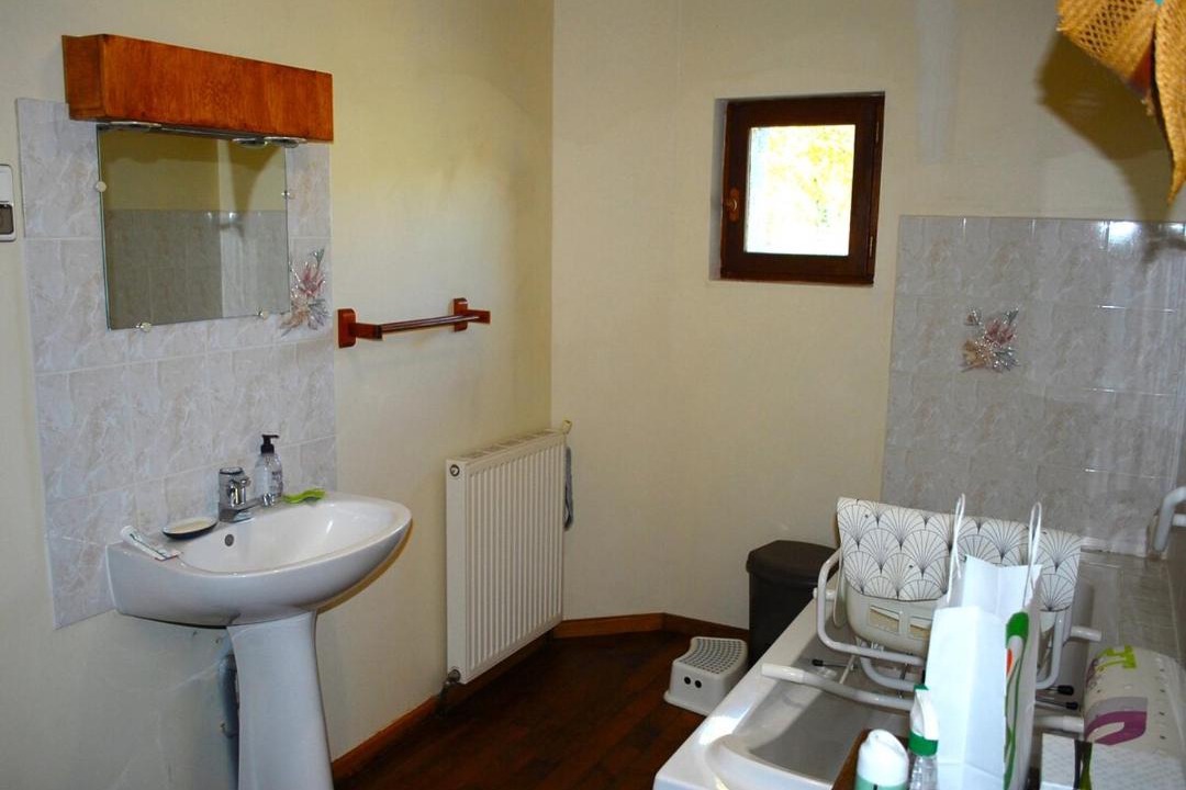 Photo of Bathroom in Saint-Didier-sur-Arroux