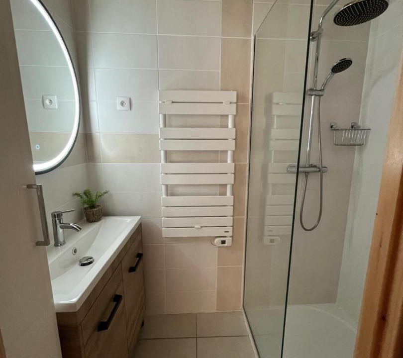 Photo of Others in Chanos-Curson