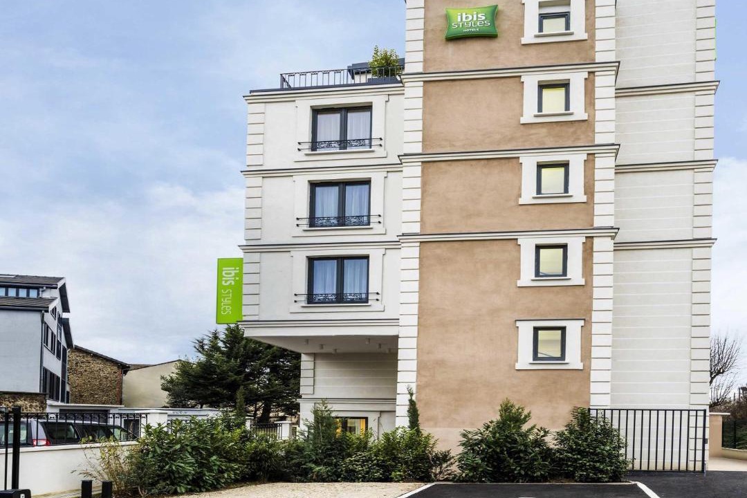 Photo of Others in Clamart