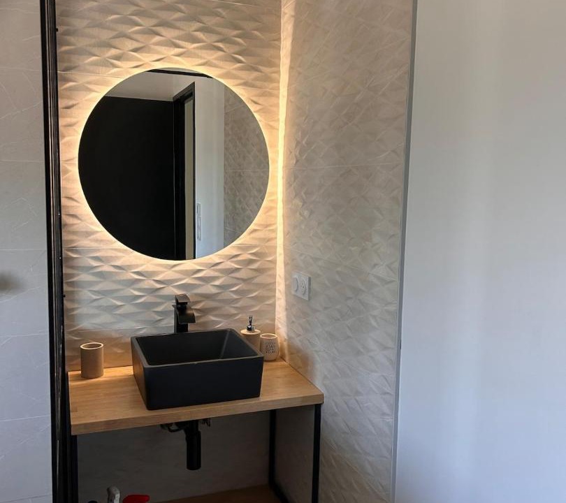 Photo of Bathroom in Saint-Denis-en-Bugey