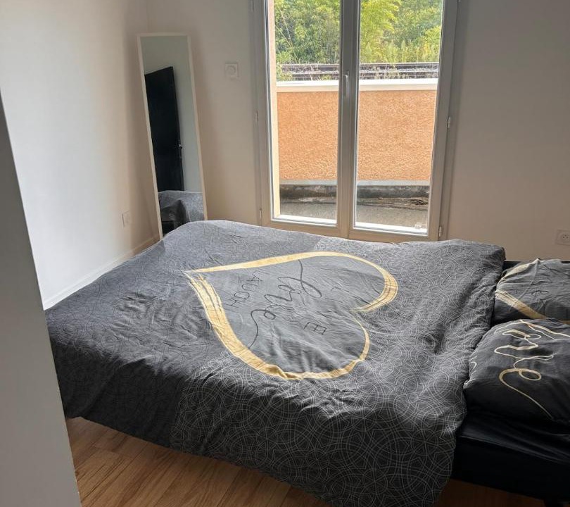 Photo of Bedroom in Saint-Denis-en-Bugey