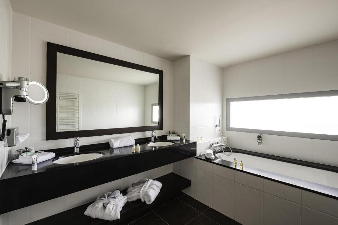 Photo of Bathroom in Genas