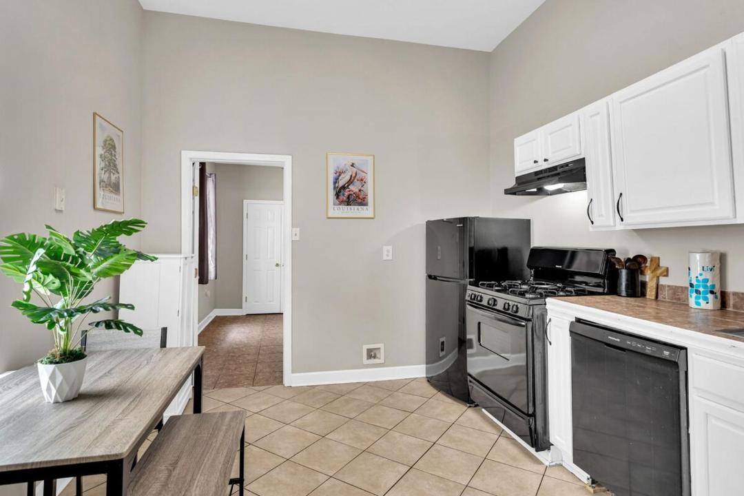 Photo of Kitchen in Mid-City