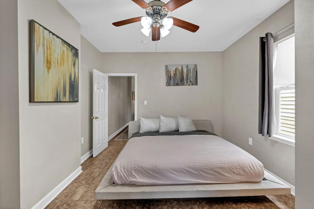 Photo of Bedroom in Mid-City