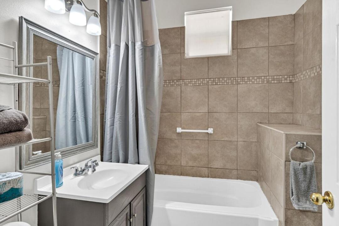 Photo of Bathroom in Mid-City