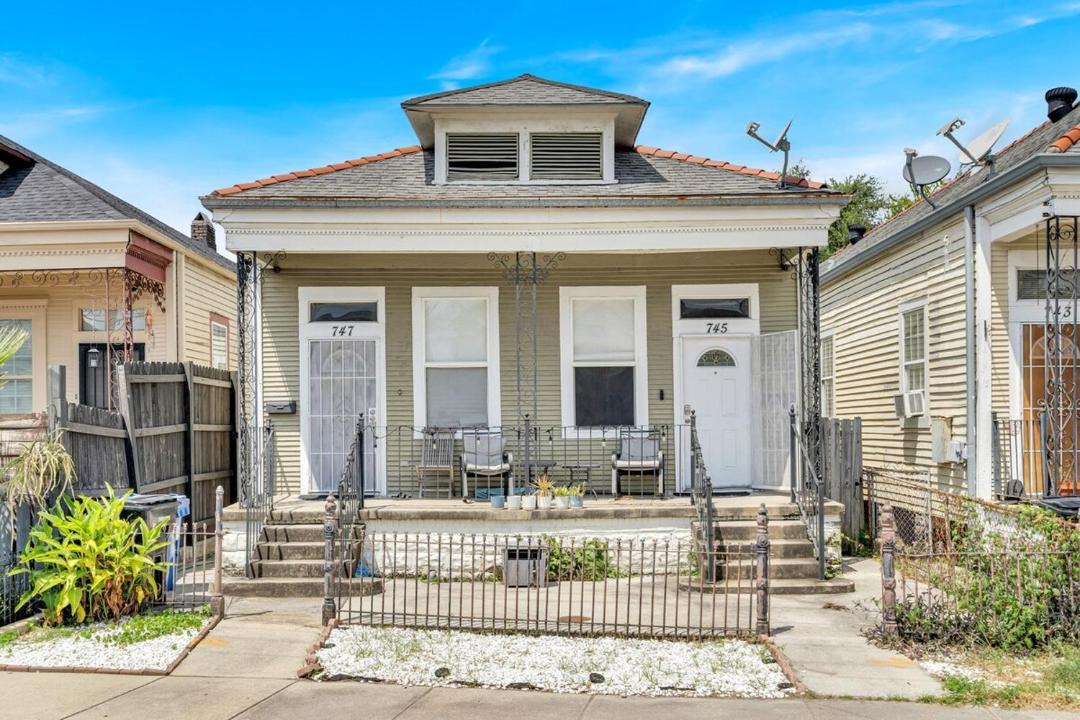 Photo of Others in Mid-City