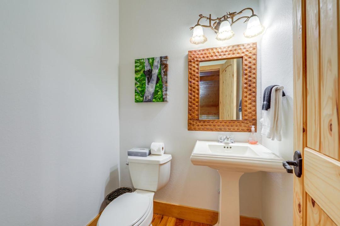 Photo of Bathroom in Cullowhee