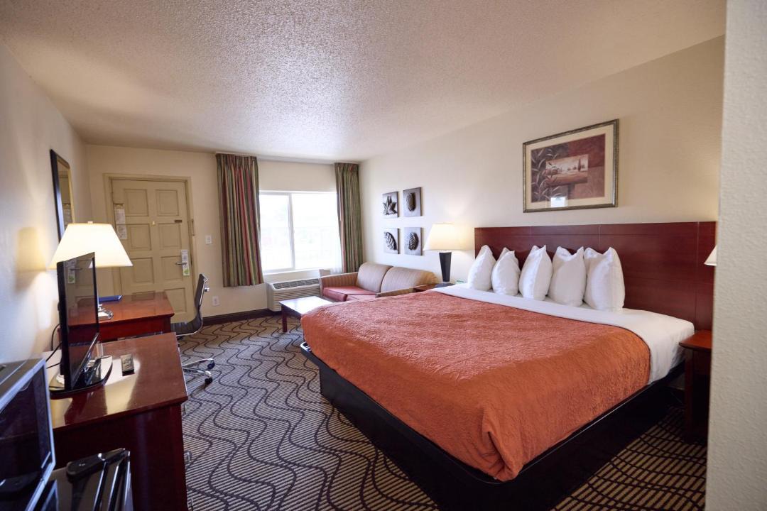 Photo of Bedroom in Klamath Falls