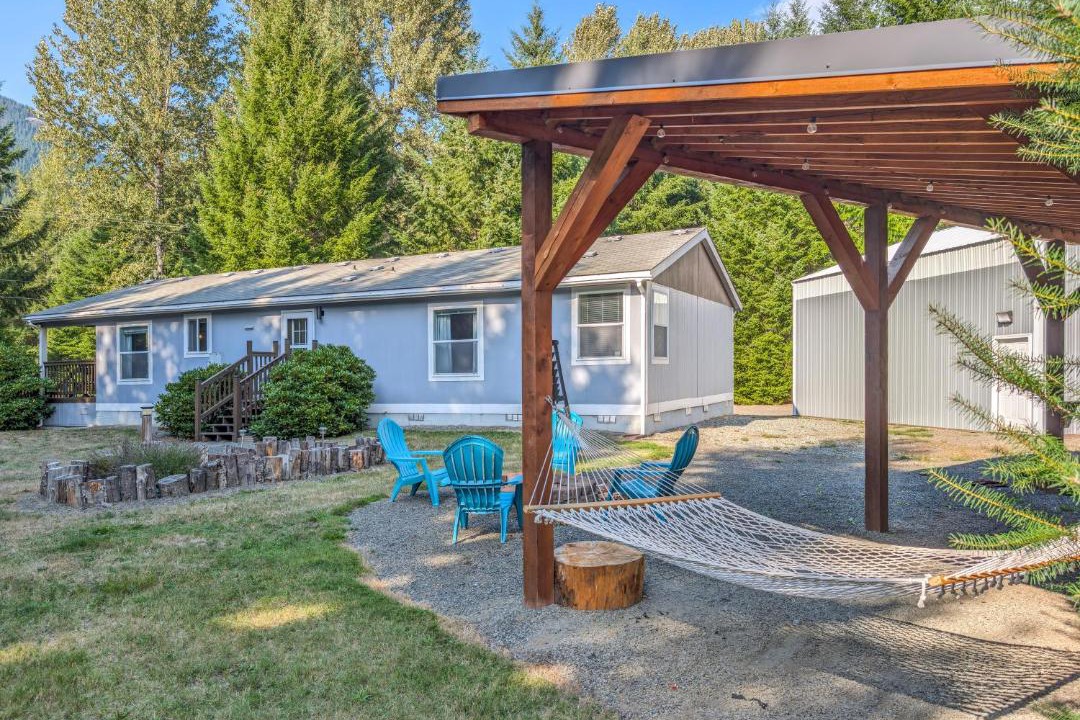 Photo of Others in Packwood