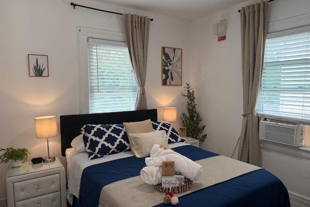 Photo of Bedroom in Englewood