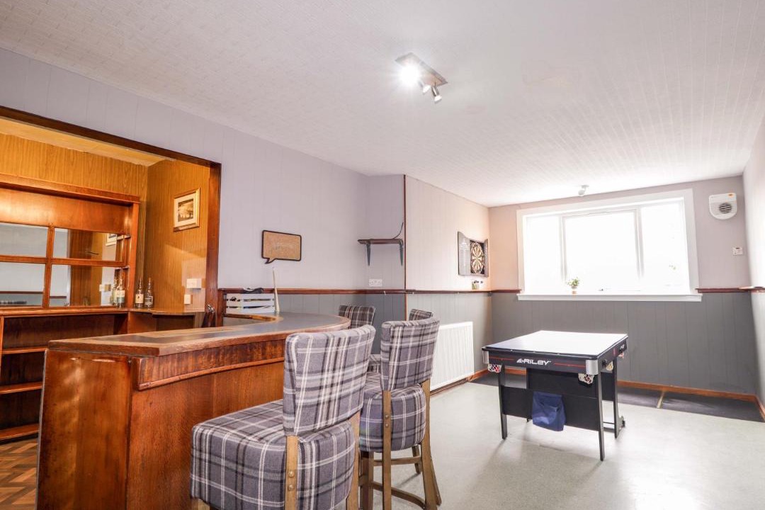 Photo of Others in Cullen