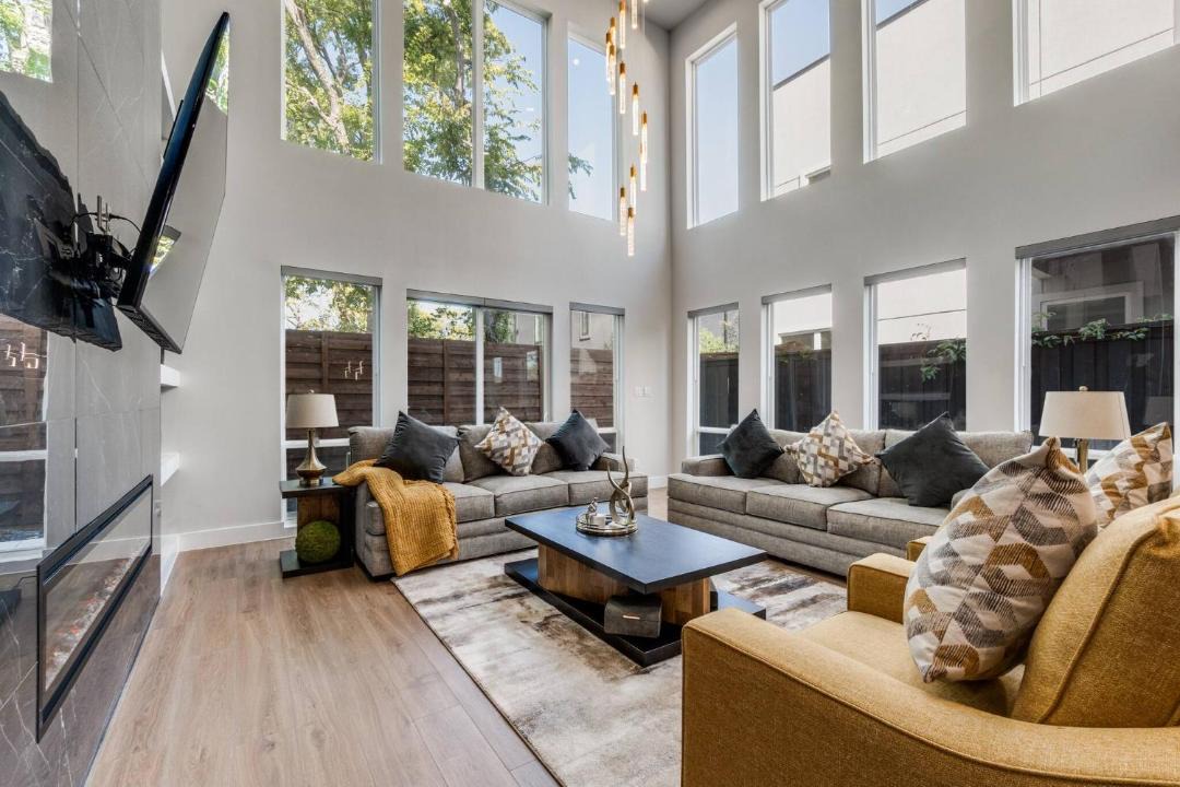 Photo of Livingroom in West Dallas